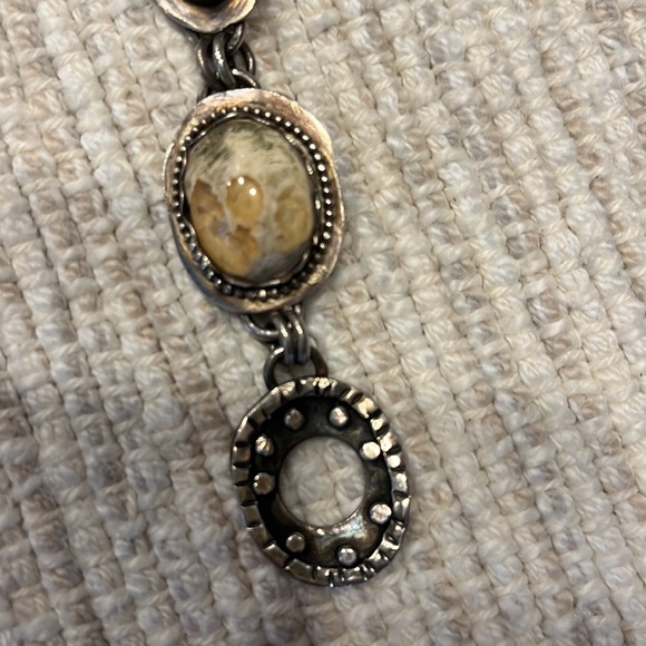 Handmade silver bracelet with tan and gray stones - Picture 4 of 6